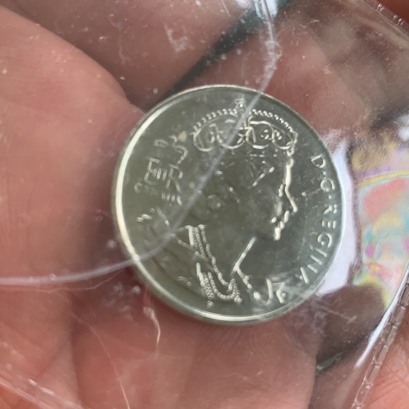 Canadian 2002 fifty cent uncirculated mint coin - Picture 4 of 8